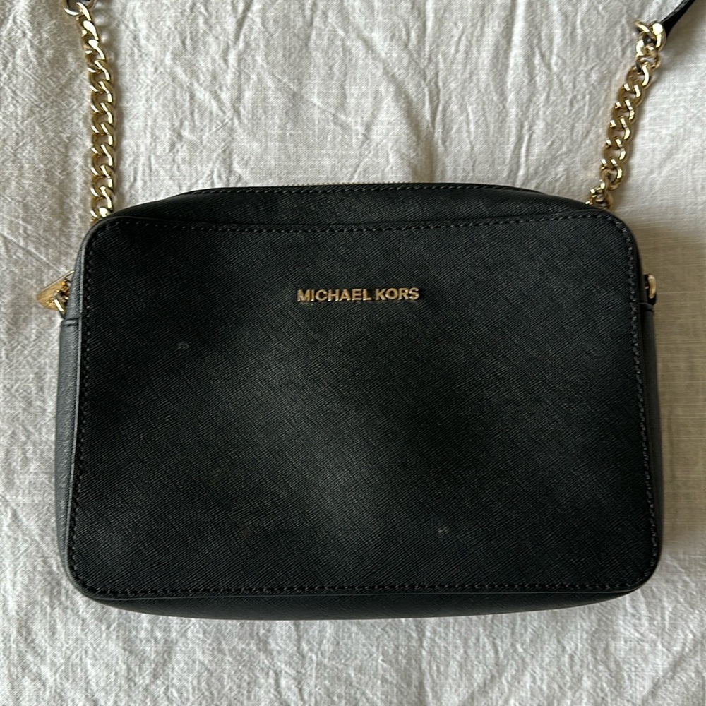 Michael Kors cross body purse